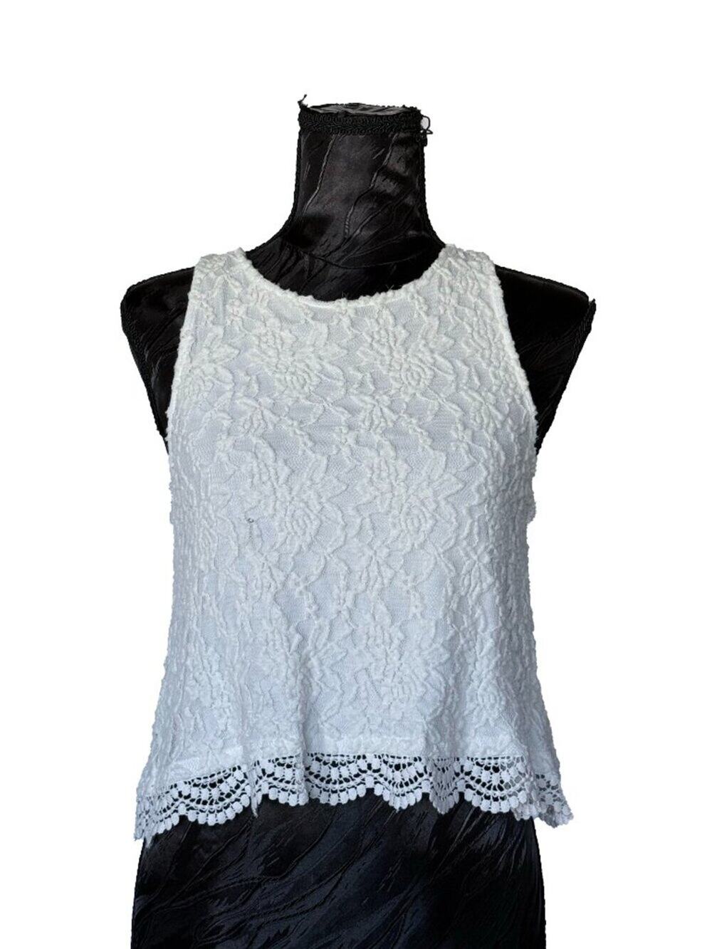 FOREVER 21 Boho White Lace Open Back Crop Top Tank - Size M